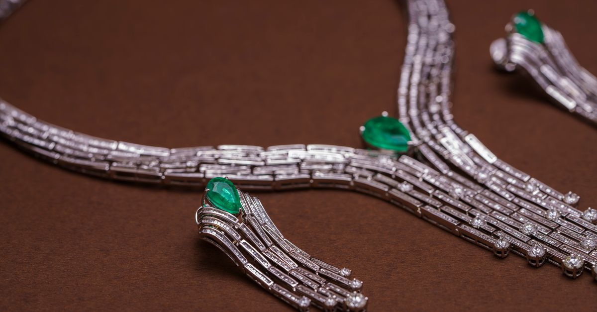 Emerald (Natural) (Scrap/Recycled) — wholesale Precious Stones & Metals