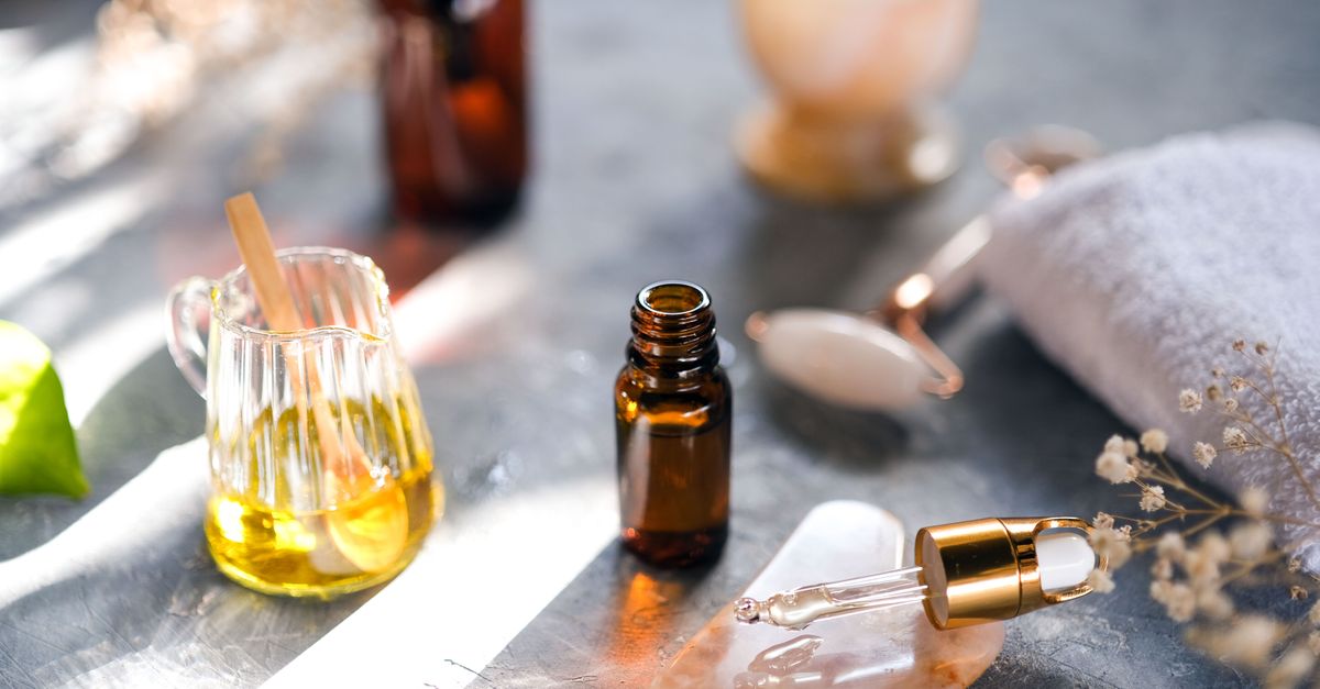 Essential Oils (Lavender) (Industrial) — wholesale Chemicals