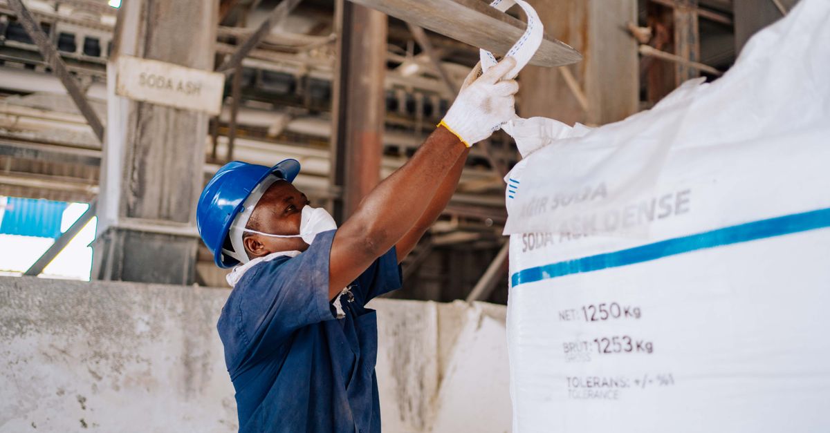 Caustic Soda (Liquid) 98% — wholesale Chemicals