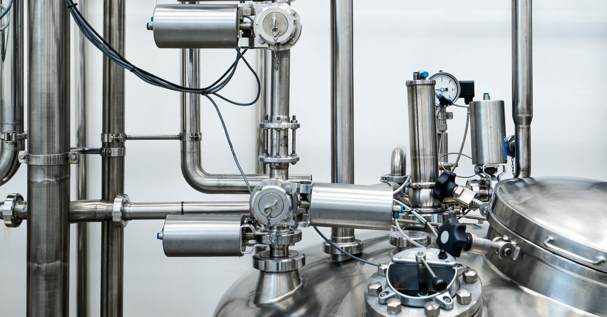 Stainless Steel (HR Coil) (Tube) — wholesale Base Metals